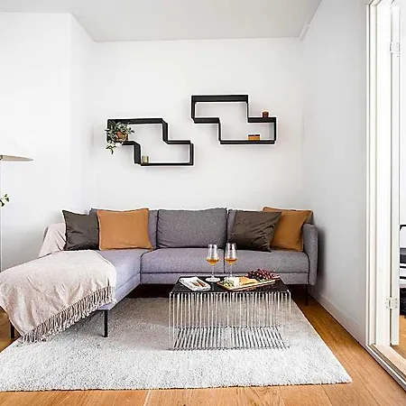 Fantastic Four-bedroom Centrally Located With A Roof Terrace Hotel 4*